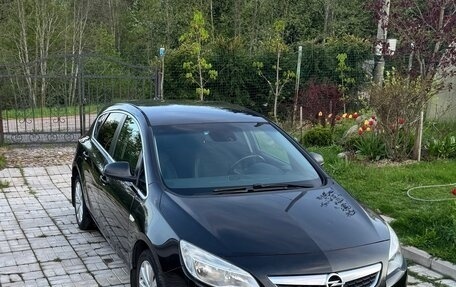Opel Astra J, 2011 год, 610 000 рублей, 4 фотография