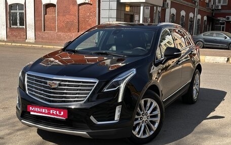 Cadillac XT5 I рестайлинг, 2016 год, 2 750 000 рублей, 2 фотография
