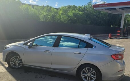 Chevrolet Cruze II, 2019 год, 1 300 000 рублей, 2 фотография