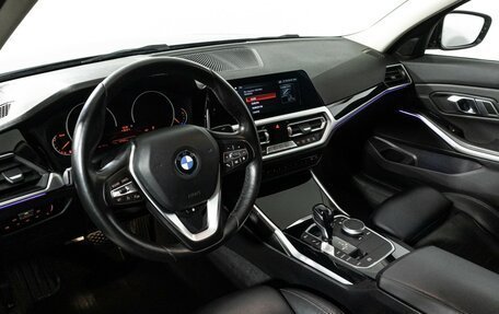 BMW 3 серия, 2019 год, 3 179 700 рублей, 11 фотография