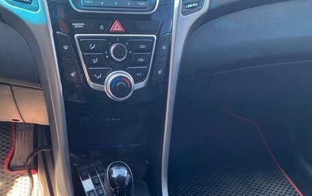 Hyundai i30 II рестайлинг, 2013 год, 900 000 рублей, 4 фотография