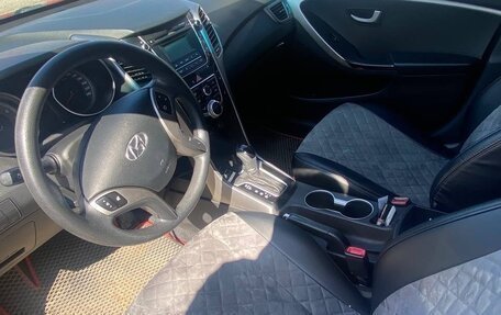 Hyundai i30 II рестайлинг, 2013 год, 900 000 рублей, 3 фотография