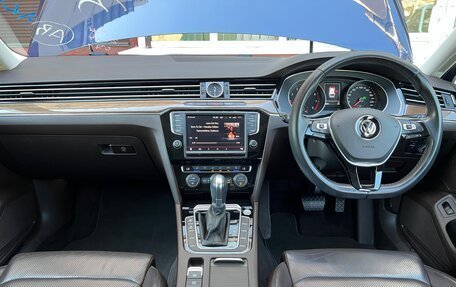 Volkswagen Passat B8 рестайлинг, 2015 год, 1 870 000 рублей, 17 фотография