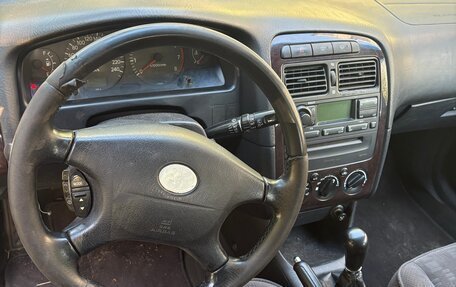 Toyota Avensis III рестайлинг, 2001 год, 220 000 рублей, 6 фотография