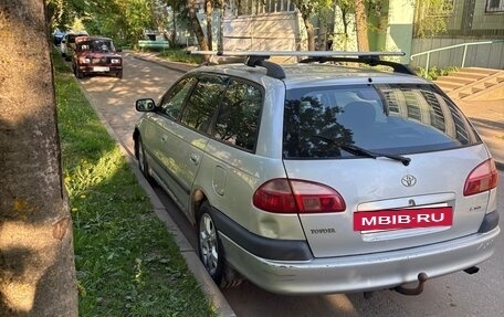 Toyota Avensis III рестайлинг, 2001 год, 220 000 рублей, 5 фотография
