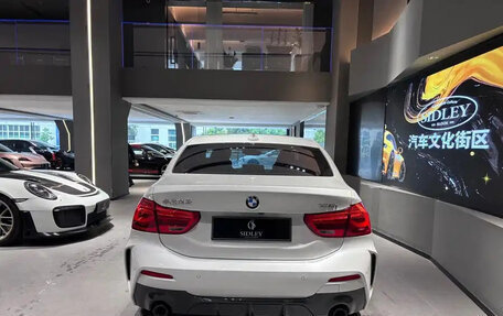 BMW 1 серия, 2022 год, 2 300 000 рублей, 5 фотография