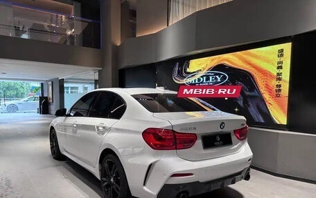 BMW 1 серия, 2022 год, 2 300 000 рублей, 4 фотография