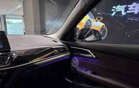 BMW 1 серия, 2022 год, 2 300 000 рублей, 11 фотография