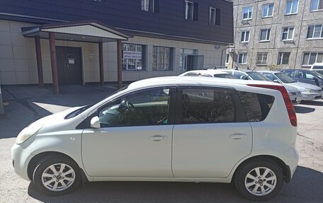 Nissan Note II рестайлинг, 2010 год, 700 000 рублей, 4 фотография