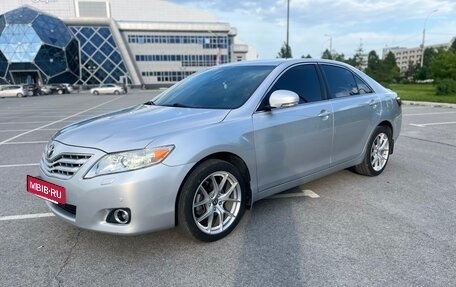 Toyota Camry, 2010 год, 1 420 000 рублей, 3 фотография