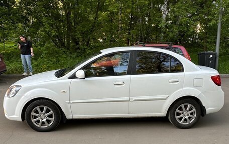KIA Rio II, 2011 год, 650 000 рублей, 3 фотография