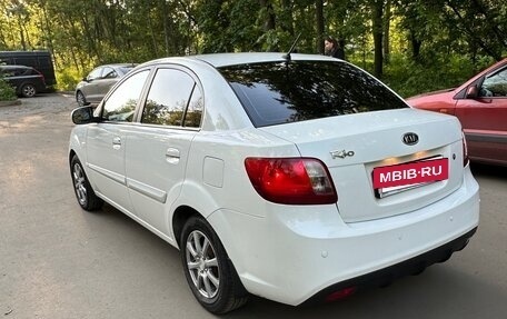 KIA Rio II, 2011 год, 650 000 рублей, 4 фотография