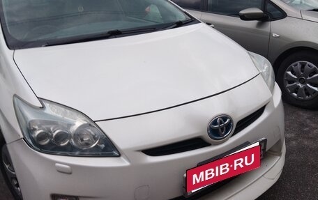 Toyota Prius, 2010 год, 800 000 рублей, 4 фотография