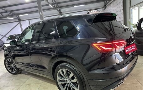 Volkswagen Touareg III, 2019 год, 5 050 000 рублей, 2 фотография
