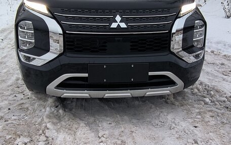 Mitsubishi Outlander, 2023 год, 4 400 000 рублей, 6 фотография