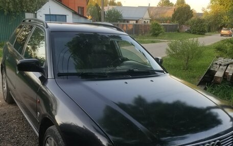 Audi A4, 1996 год, 250 000 рублей, 3 фотография