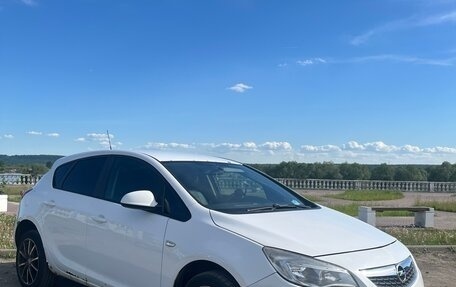 Opel Astra J, 2011 год, 450 000 рублей, 3 фотография