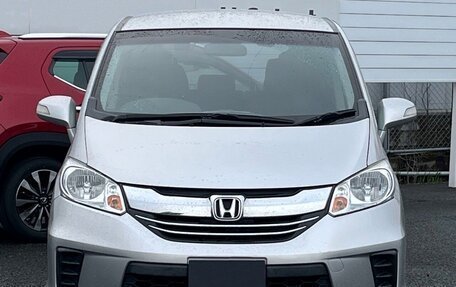 Honda Freed I, 2016 год, 887 000 рублей, 2 фотография
