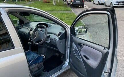 Toyota Vitz, 1999 год, 370 000 рублей, 4 фотография