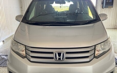 Honda Freed I, 2014 год, 1 400 000 рублей, 2 фотография