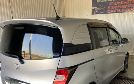 Honda Freed I, 2014 год, 1 400 000 рублей, 5 фотография