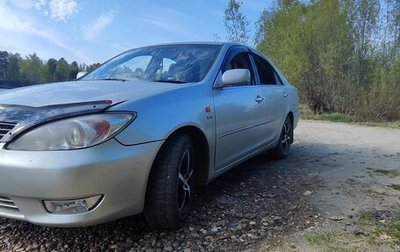 Toyota Camry V40, 2002 год, 650 000 рублей, 1 фотография