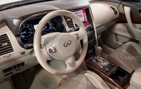 Infiniti QX70, 2016 год, 2 720 000 рублей, 5 фотография