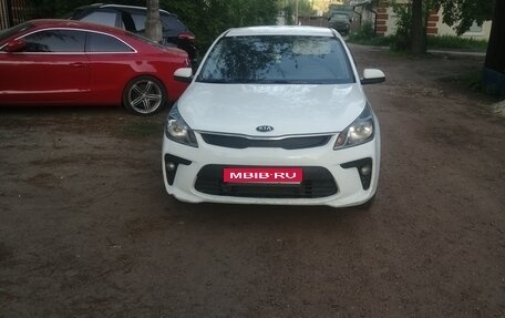 KIA Rio IV, 2017 год, 800 000 рублей, 1 фотография