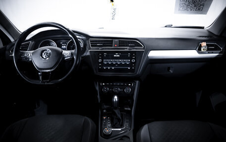 Volkswagen Tiguan II, 2020 год, 1 990 000 рублей, 13 фотография