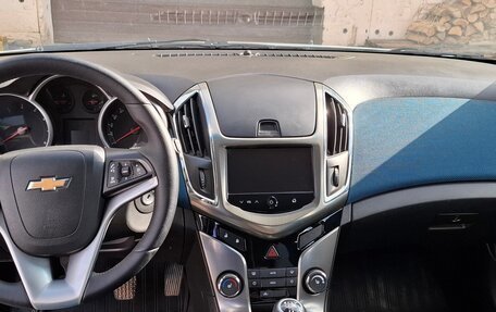 Chevrolet Cruze II, 2013 год, 800 000 рублей, 7 фотография
