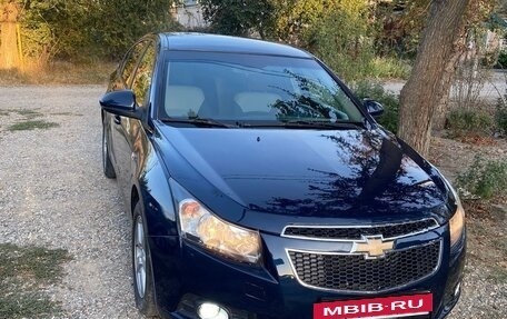Chevrolet Cruze II, 2011 год, 666 000 рублей, 2 фотография