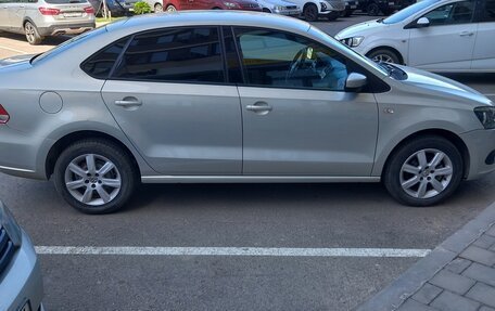 Volkswagen Polo VI (EU Market), 2012 год, 980 000 рублей, 2 фотография