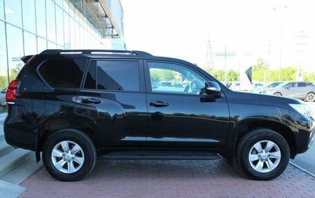 Toyota Land Cruiser Prado 150 рестайлинг 2, 2018 год, 3 890 000 рублей, 5 фотография
