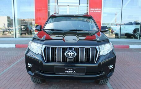 Toyota Land Cruiser Prado 150 рестайлинг 2, 2018 год, 3 890 000 рублей, 3 фотография