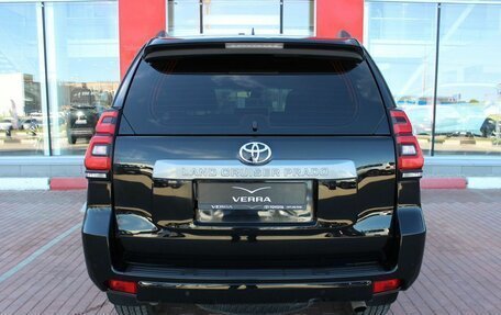 Toyota Land Cruiser Prado 150 рестайлинг 2, 2018 год, 3 890 000 рублей, 7 фотография