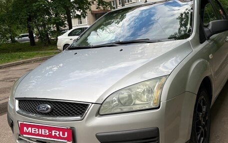 Ford Focus II рестайлинг, 2006 год, 420 000 рублей, 2 фотография