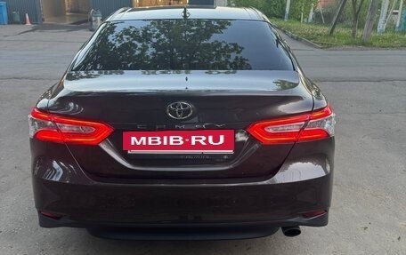Toyota Camry, 2021 год, 3 600 000 рублей, 4 фотография