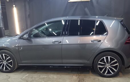 Volkswagen Golf VII, 2018 год, 1 990 000 рублей, 5 фотография