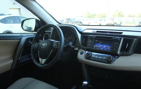 Toyota RAV4, 2014 год, 1 990 000 рублей, 7 фотография