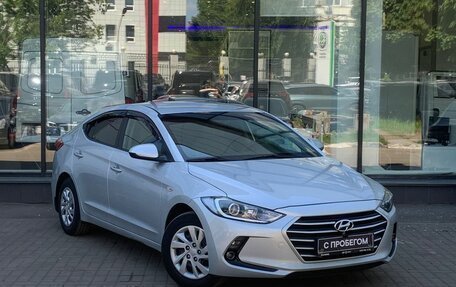Hyundai Elantra VI рестайлинг, 2017 год, 1 600 000 рублей, 3 фотография