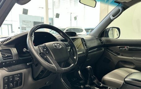 Toyota Land Cruiser Prado 120 рестайлинг, 2005 год, 2 499 900 рублей, 9 фотография