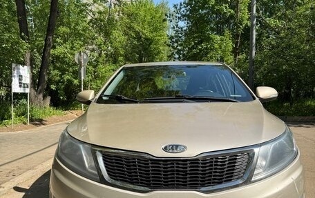 KIA Rio III рестайлинг, 2011 год, 800 000 рублей, 2 фотография