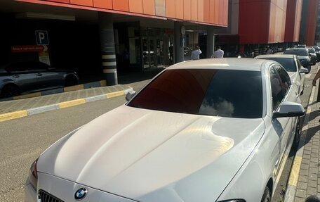 BMW 5 серия, 2014 год, 1 840 000 рублей, 2 фотография