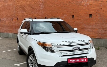 Ford Explorer VI, 2013 год, 2 300 000 рублей, 2 фотография