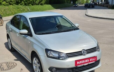 Volkswagen Polo VI (EU Market), 2014 год, 882 000 рублей, 2 фотография
