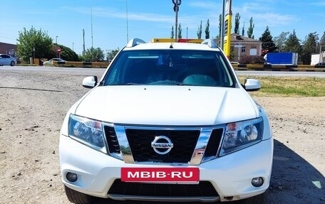 Nissan Terrano III, 2015 год, 1 250 000 рублей, 4 фотография