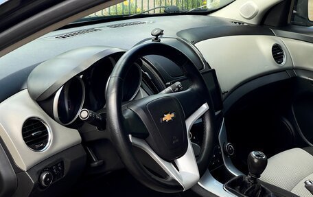 Chevrolet Cruze II, 2013 год, 919 000 рублей, 8 фотография