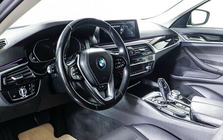 BMW 5 серия, 2020 год, 3 999 000 рублей, 15 фотография