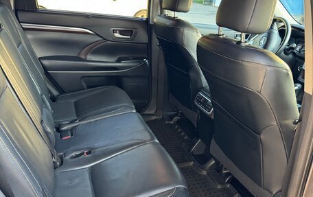 Toyota Highlander III, 2014 год, 2 550 000 рублей, 8 фотография