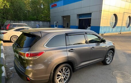Toyota Highlander III, 2014 год, 2 550 000 рублей, 4 фотография